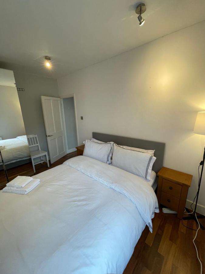 Spacious Flat Opposite The Oval Apartment Londra Exterior foto
