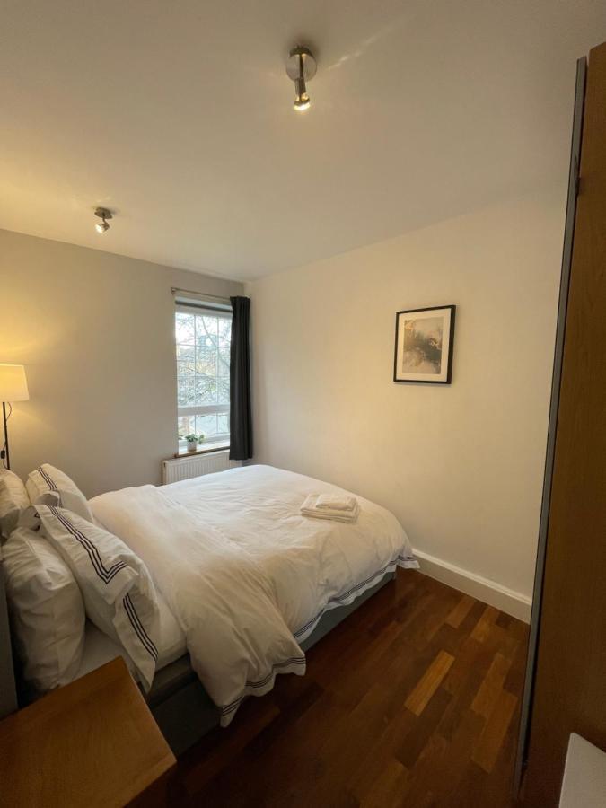 Spacious Flat Opposite The Oval Apartment Londra Exterior foto